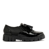 Mocasín de cuero y charol negro para mujer