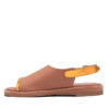 Sandalias bajas color camel para mujer