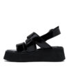 Sandalias de charol negro con plataforma