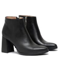 Botineta cuero negro taco alto