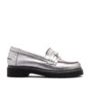 Mocasines de cuero plateado con estribo