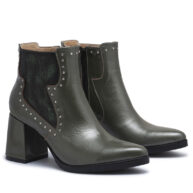 Bota corta de cuero texturado y charol verde con tachitas RALLYS 26590-3
