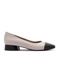 Zapatos con punta recta blanco tiza y negro
