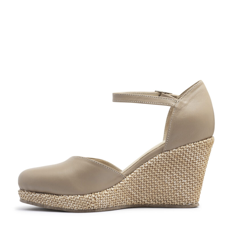 Sandalia de cuero camel con taco chino RALLYS