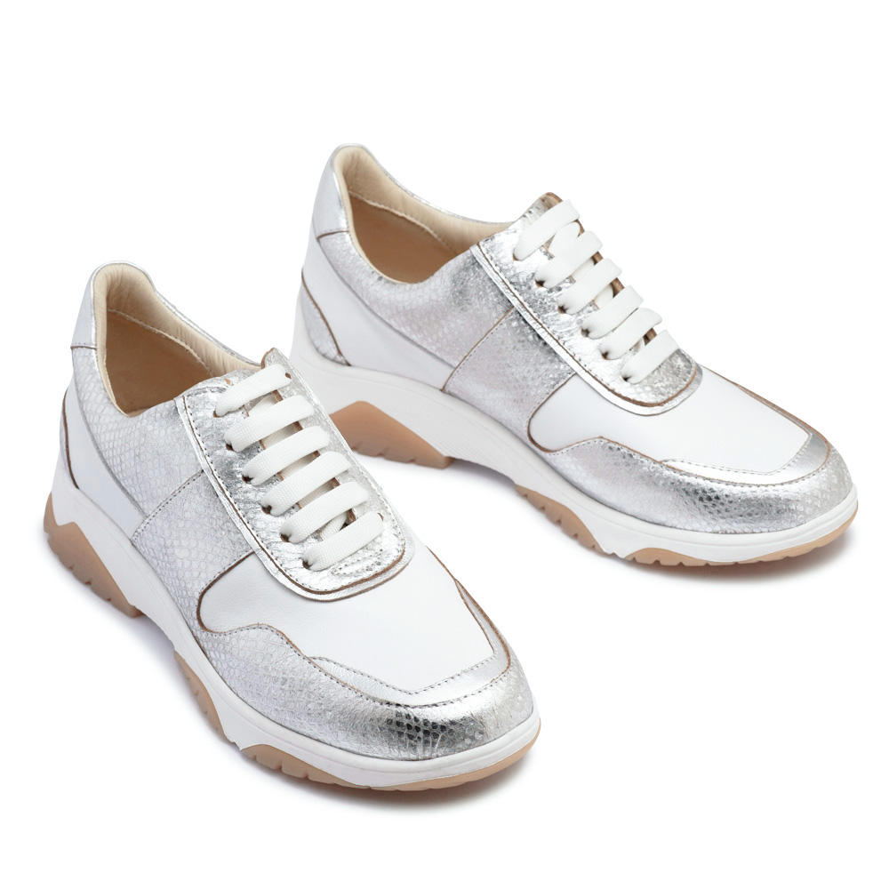 Zapatilla de cuero blanco y plateado RALLYS - 26699