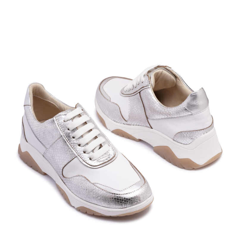 Zapatilla de cuero blanco y plateado - Image 3