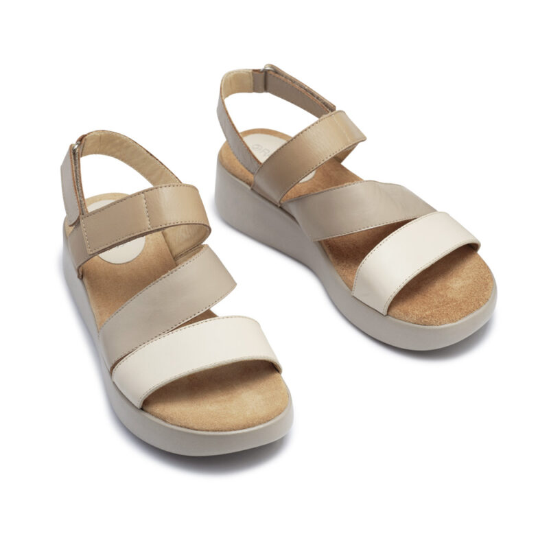 Sandalias color beige con plataforma RALLYS