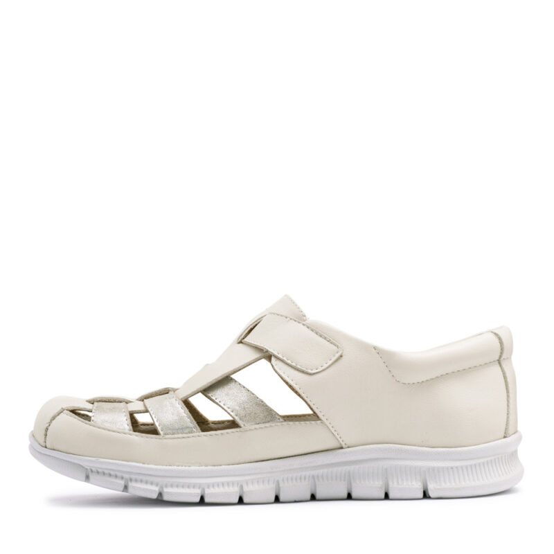 Zapatillas calada color natural y plata