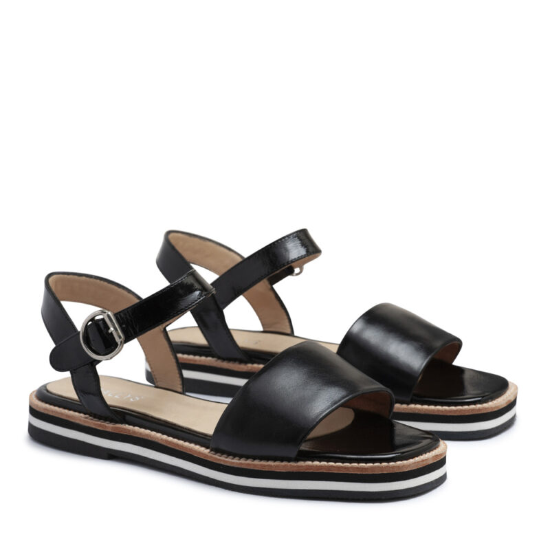 Sandalias bajas de cuero y charol negro RALLYS