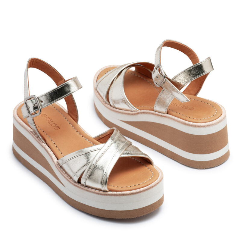 Sandalia de cuero color platino con plataforma RALLYS