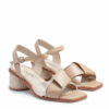 Sandalia de cuero beige con taco circular de yute