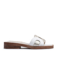 Zuecos bajos de cuero blanco y plata