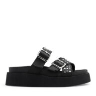 Sandalias color negro con tachas y plataforma