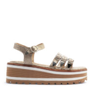 Sandalia de cuero color oro con plataforma